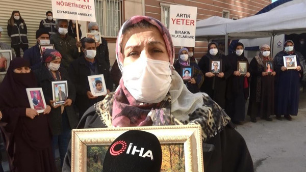 'Oğlumun öldüğü bilgilerini internet sitelerine atmışlar' deyip acılı anne seslendi - Resim: 0