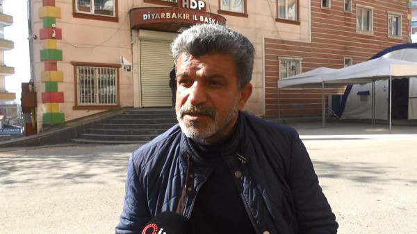 Evlat nöbeti 900'ncü gününde! Kaç çocuk bakın ailelerine geri döndü: HDP’yi burada kapattık ve kalesini yıktık - Resim: 0