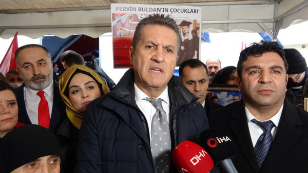 Mustafa Sarıgül gözyaşlarını tutamadı: Bu coğrafyadaki olumsuzluklar tamamen ABD’nin tezgahıdır - Resim: 0