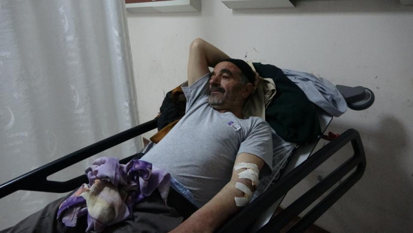 Bingöl'de ahırdan çıktı bir anda dehşeti yaşadı! Kanlar içinde kaldı: Helikopterle hastaneye kaldırıldı - Resim: 0