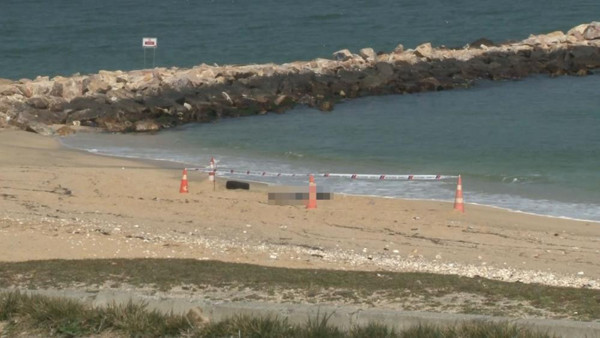 İstanbul'da kıyıda erkek cesedu vurdu! Temizlik işçisi fark etti - Resim: 0