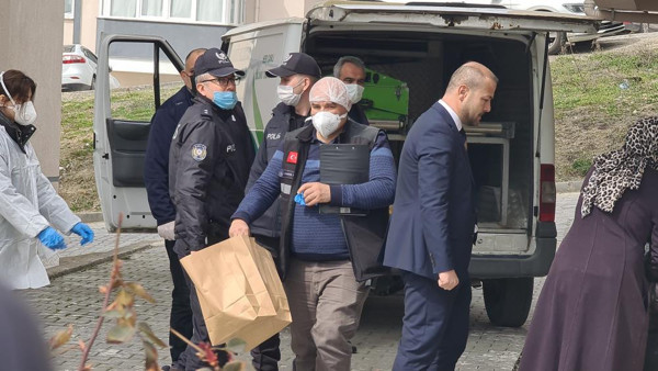 Karabük'te işçi arkadaşları ulaşamayınca acı gerçek ortaya çıktı! Kağıtlara yazılmış notlar... - Resim: 0