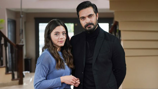 Bu nasıl güzellik! Emanet dizisi oyuncusu Sıla Türkoğlu o haliyle hayran bıraktı - Resim: 0