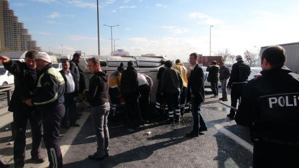 TEM'de trafik durdu 8 araç birbirine girdi! - Resim: 3