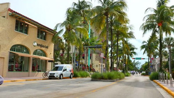 Ünlü oyuncu Kim Kardashian'a komşu oldu! - Resim: 3