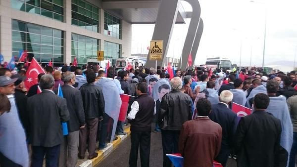 Davutoğlu'nu Konya'da bekleyen sürpriz! Bakın kim karşıladı - Resim: 2