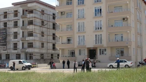 Kilis'e 2 roketatar mermisi atıldı - Resim: 2