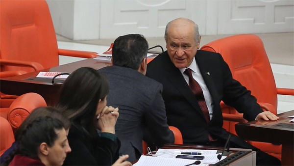 Meclis'te dikkat çeken sohbet! - Resim: 1