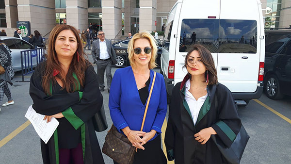 Hale Soygazi'nin Türk halkına söyledikleri olay : 'Fakir ve çaresiz...' - Resim: 1