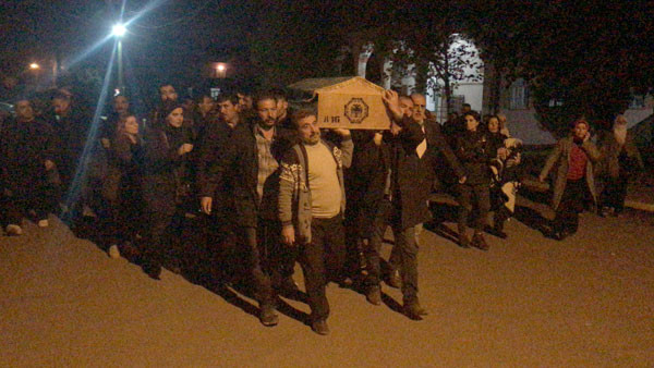 O PKK'lının cenazesini HDP'li milletvekilleri gömdü! - Resim: 4