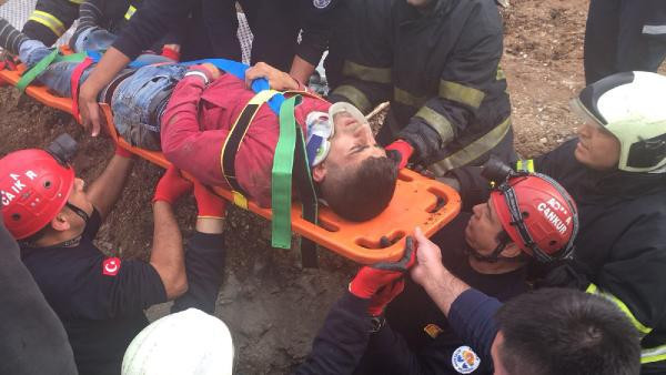 Toprak altında kalan işçi ölümden döndü! - Resim: 3