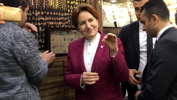 Meral Akşener, Mardin’de tespih ve gümüş küpe satın aldı - Resim: 2