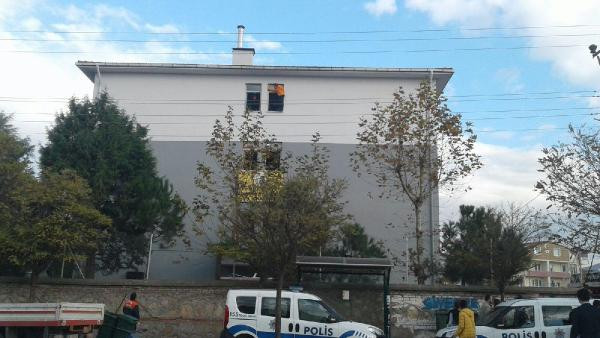 Lisede korku dolu anlar! Pencereye çıktı ve... - Resim: 2