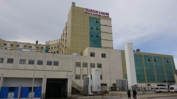 Karın ağrısı diye doktora gitti bakın karnından ne çıkarıldı  - Resim: 2