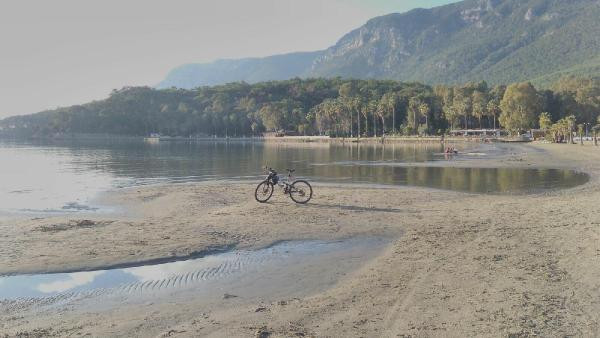 Vatandaşı şaşırtan görüntü: Sular 25 metre çekildi! - Resim: 4