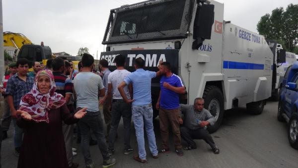 Sela okuyup direnin çağrısı yaptılar ortalık fena karıştı - Resim: 1