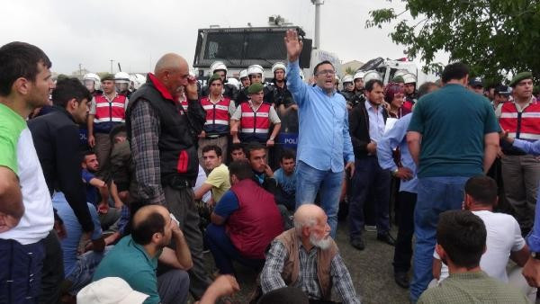 Sela okuyup direnin çağrısı yaptılar ortalık fena karıştı - Resim: 3