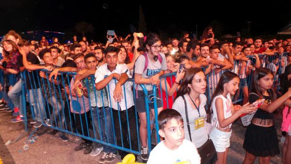 Ortalık bir anda karıştı! Aleyna sahneyi terk etti - Resim: 3