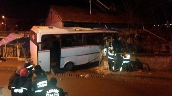 Gece yarısı feci kaza: Çok sayıda ölü var! - Resim: 2