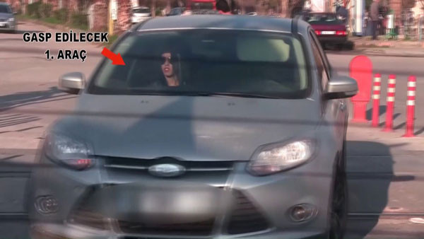 Conolar'ın katalog kızları! Babaları ve kocaları seçiyor... - Resim: 3