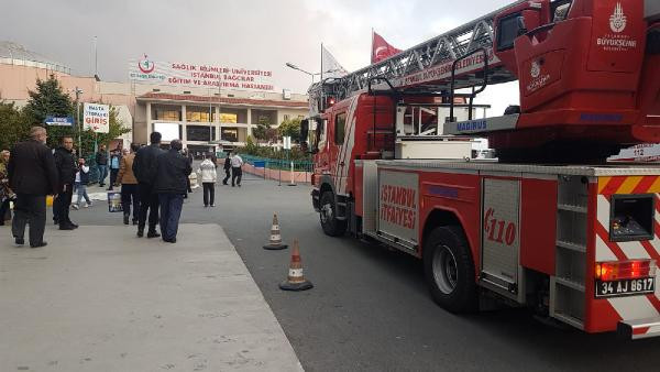 İstanbul'da korkutan yangın: Hastalar tahliye edildi! - Resim: 2