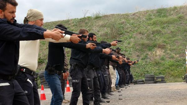 İstanbul'da oldu! 16 bin kişiye komando eğitimi verildi... - Resim: 3