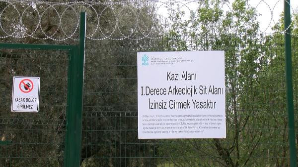 İznik'teki kazıda Kraliçe Nikaia ait bir lahit bulundu kimse sokulmuyor - Resim: 2