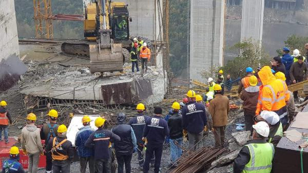 Viyadük çalışmasında beton blok işçilerin üzerine düştü - Resim: 2