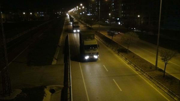 Suriye'ye dev sevkiyat TIRların ucu bucağı görünmedi... - Resim: 1
