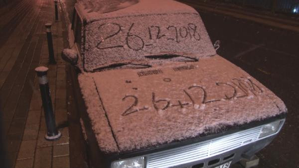 İstanbul’da beklenen kar yağışı başladı! Meteorolojiden 8 alarm birden geldi - Resim: 1