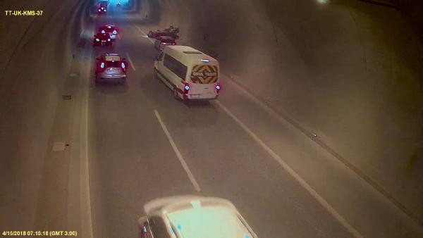 İstanbul'da inanılmaz görüntü: Tünelde faciadan dönüldü! - Resim: 4