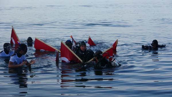 'Akvaryum Adam' sudan rekorla çıktı! 30 saat 20 dakika... - Resim: 2