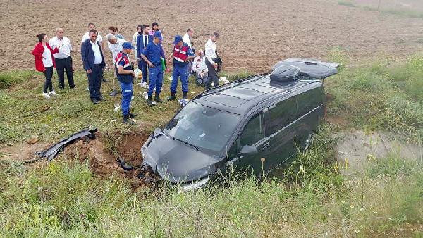 İYİ Partililer, Akşener'e giderken kaza yaptı! 7 yaralı var - Resim: 4