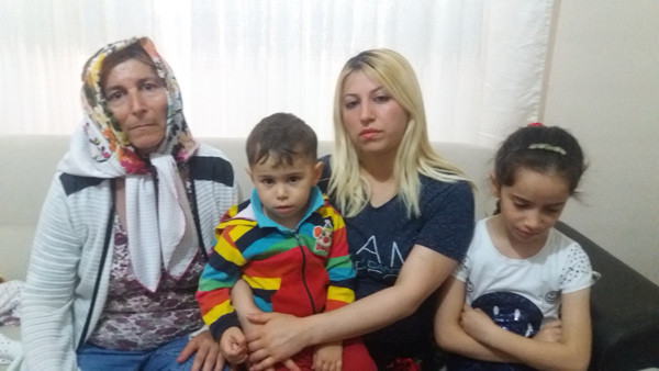 Lanet olsun senin gibi kocaya! Kaynanasının evine molotof attı - Resim: 1