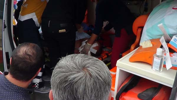 Kiraz toplarken boynuna demir saplandı - Resim: 3