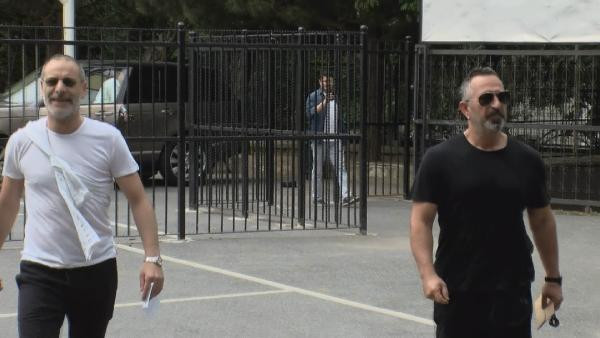 Cem Yılmaz oyunu kullandı kahkahalar havada uçuştu - Resim: 1