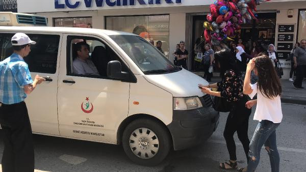 Yaya geçidinde isyan: Kamyonete yol vermedi! - Resim: 2