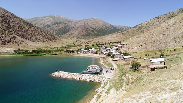 Van Gölü`nün saklı koyları - Resim: 4