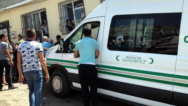 Henüz 16 yaşındaydı! Ailesiyle birlikte yaşadığı evde... - Resim: 4