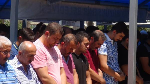 Hatay'da 'çakmak gazı' çeken genç hayatını kaybetti! - Resim: 2