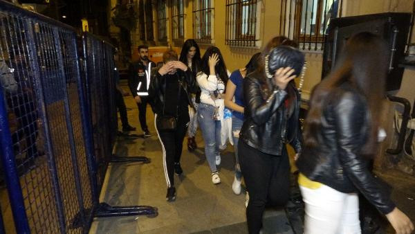 İstanbul'un göbeğinde fuhuş operasyonu!  - Resim: 3