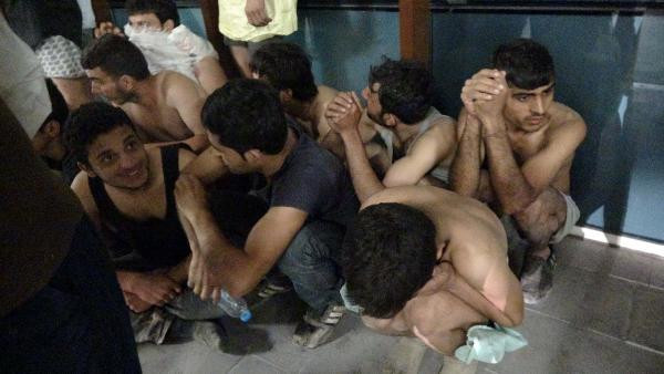 Doğruysa skandal! Yunan polisi Türkiye'ye böyle gönderdi - Resim: 1