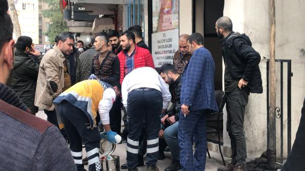 Muhtar kavgasında silahlar konuştu: Mahalle karıştı! - Resim: 1