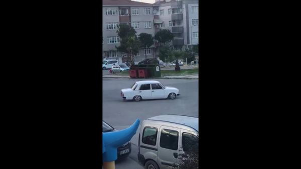 Yaptığı hareket trafik magandasına pahalıya patladı! - Resim: 2