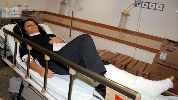 Erkin Koray trafik kazası geçirdi - Resim: 1