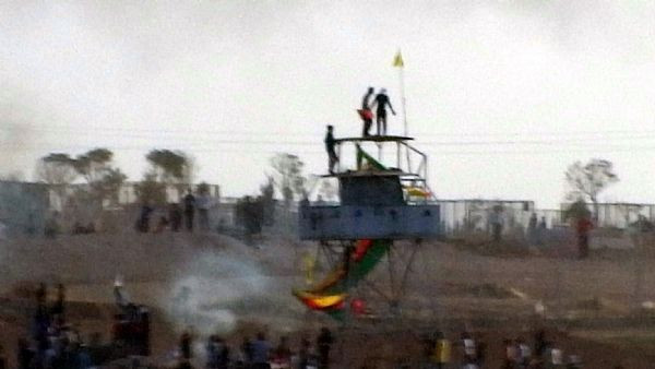 Nöbet kulübesine Öcalan'ın posterini astılar  - Resim: 1