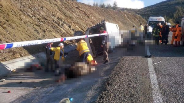 Isparta'da katliam gibi kaza! Çok sayıda ölü var! - Resim: 2