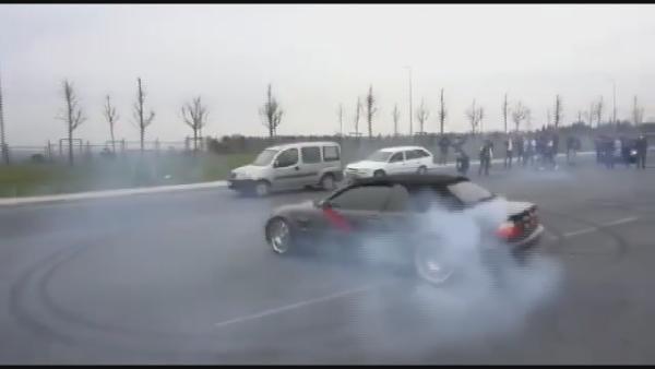 İstanbul'da milyonluk otomobillerle terör estirmişlerdi: Yakalandılar! - Resim: 3