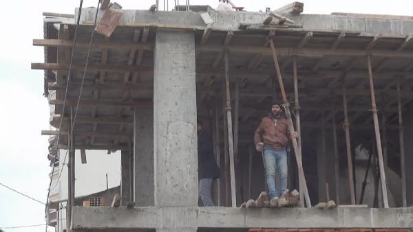 Arnavutköy'de yaptıkları kaçak inşaatı kendileri yıktılar! - Resim: 2