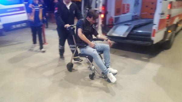 Bursa'da tartıştığı 2 kişiyi AVM tuvaletinde bıçakladı - Resim: 4